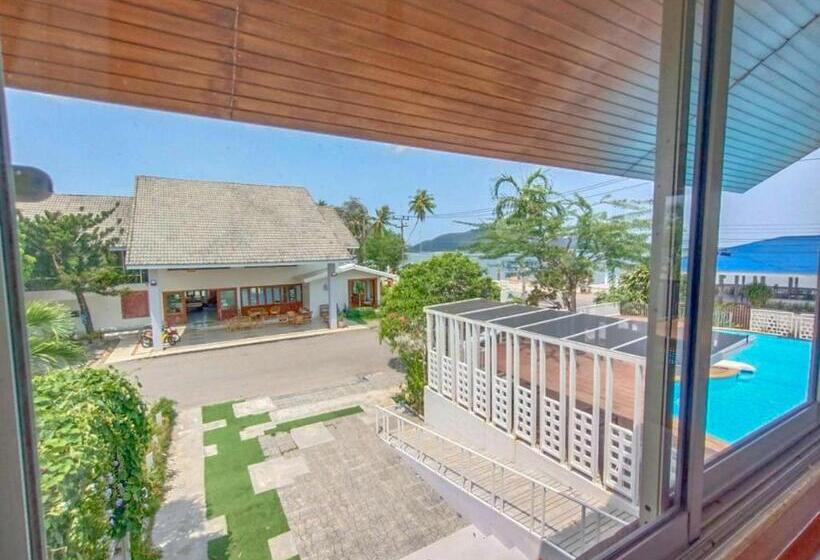 اتاق لوکس با چشم‌انداز دریا, Bangsaphan Resort