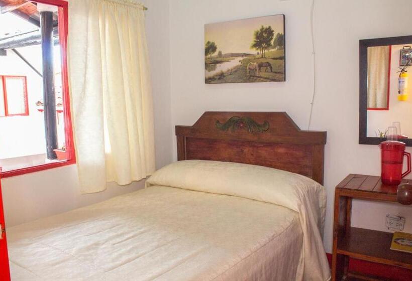 اتاق استاندارد یک نفره, La Casona