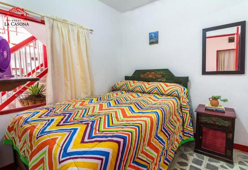 اتاق استاندارد یک نفره, La Casona