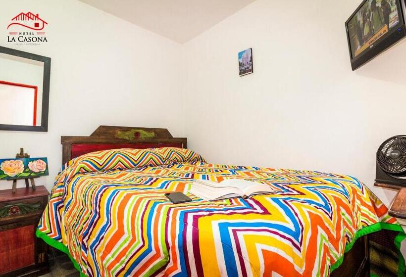 اتاق استاندارد یک نفره, La Casona