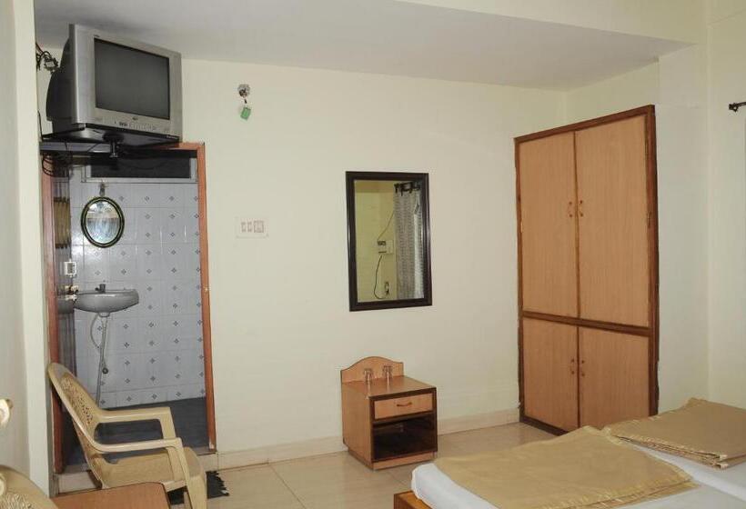 标准间, Agarala Residency