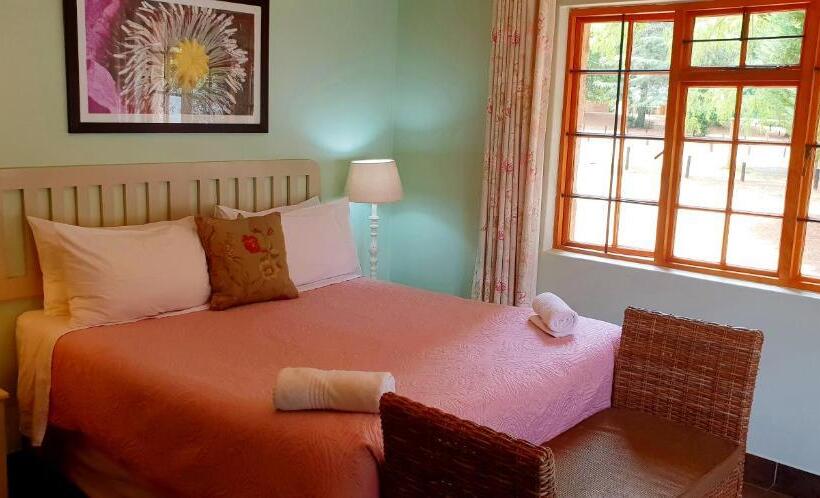 Дом 1 Спальня, Lake Naverone Holiday Cottages
