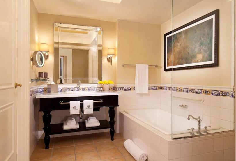 اتاق سوپریور با تخت بزرگ, Green Valley Ranch Resort Spa Casino
