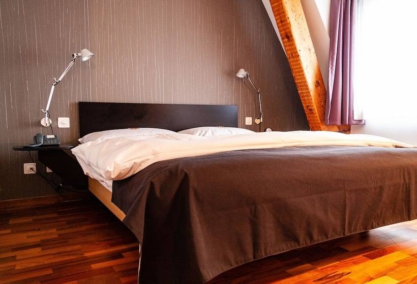 Номер Комфорт, Royal Hotel   Urban Living