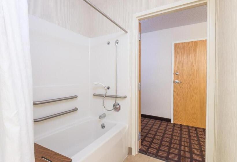 Номер Стандарт Адаптированный для Инвалидов, Microtel Inn & Suites By Wyndham Uncasville Casino Area