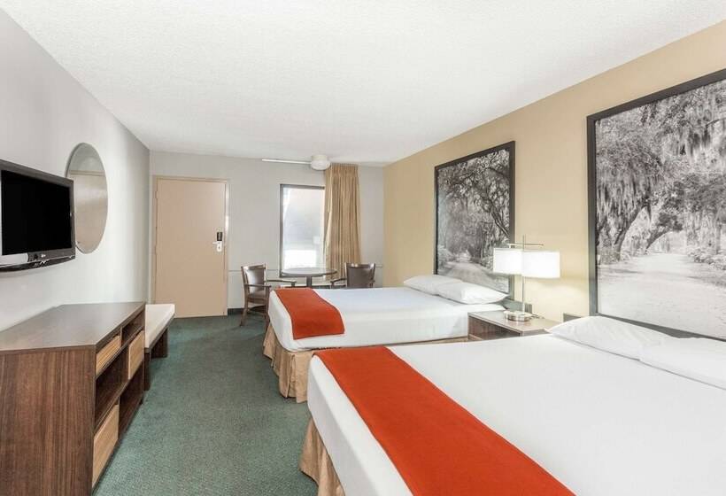 Quarto Estandar 2 Camas Casal, Super 8 By Wyndham Adel Ga I 75