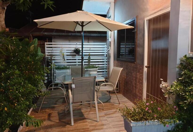Четырехместный Номер Deluxe, บ้านหมอบิวรีสอร์ทเชียงคาน Baanmhorbiwresortchiangkhan
