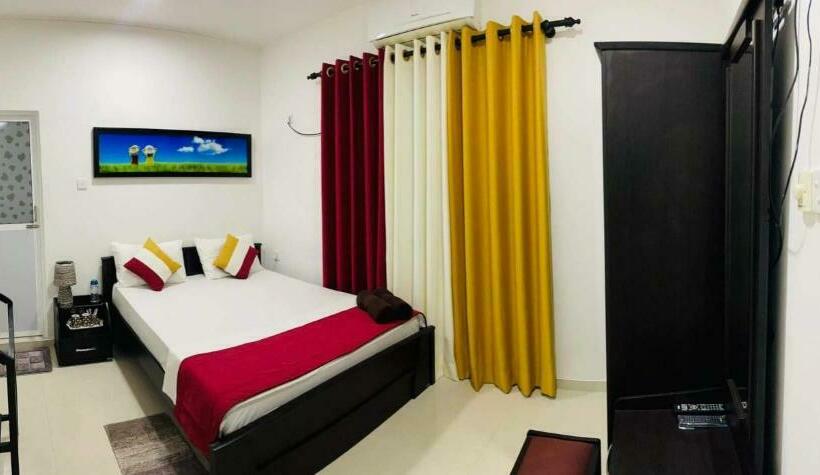Quarto Deluxe, Funwhales Rest House