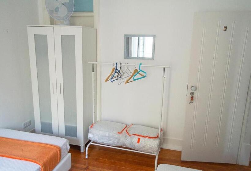 Трехместный Номер Стандарт Совместная Ванная, Guest House Amoreiras