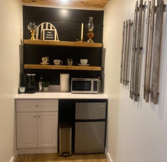 스위트 킹사이즈 침대, Raleigh Rooms & Taylor S Crafts