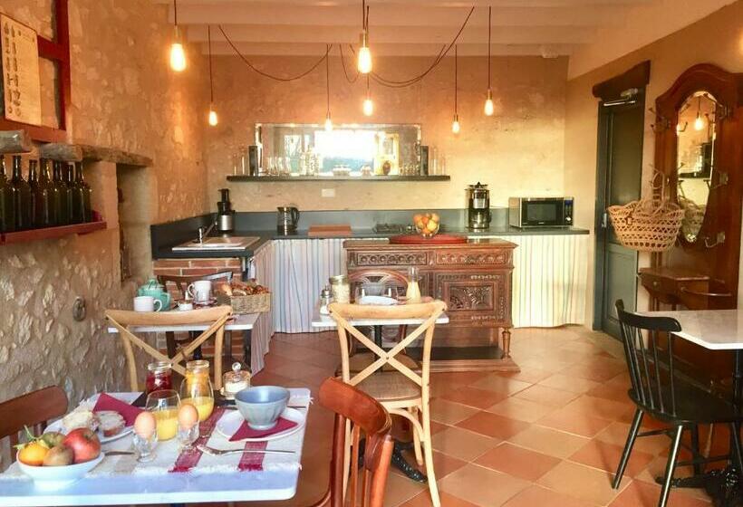 Номер Стандарт, La Carreterie  Maison De Famille{s}