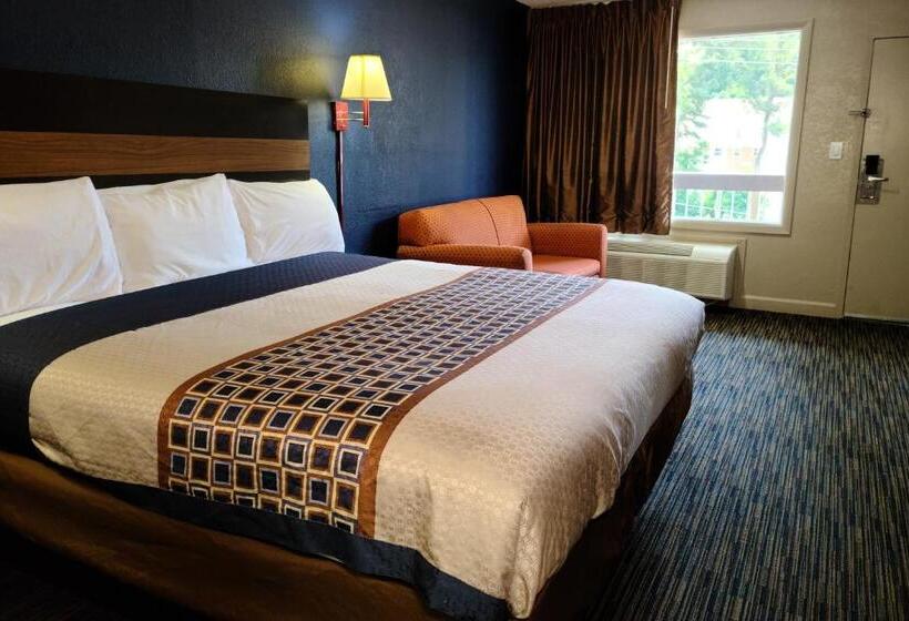 Стандартный Номер Кровать Кинг, Travelodge By Wyndham Williamsburg Colonial Area