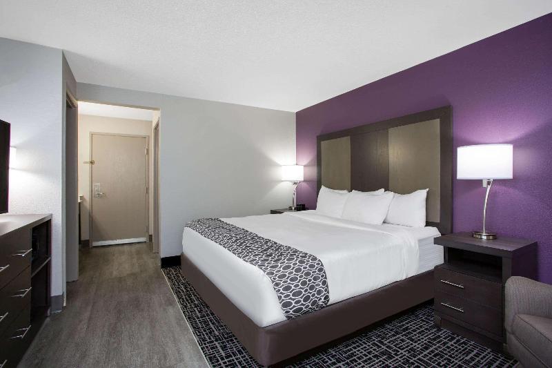Номер Стандарт Кровать Кинг Адаптированный для Инвалидов, Keystone Boardwalk Inn And Suites