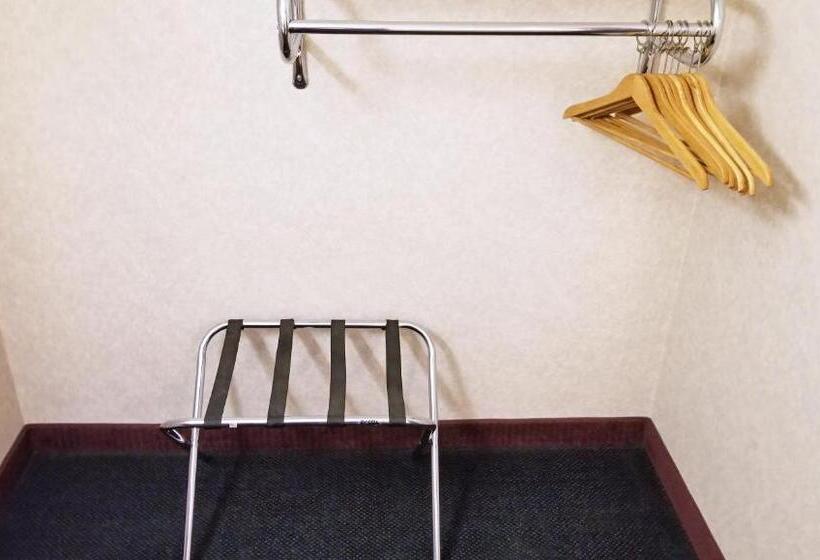 Номер Стандарт Кровать Кинг Адаптированный для Инвалидов, Keystone Boardwalk Inn And Suites