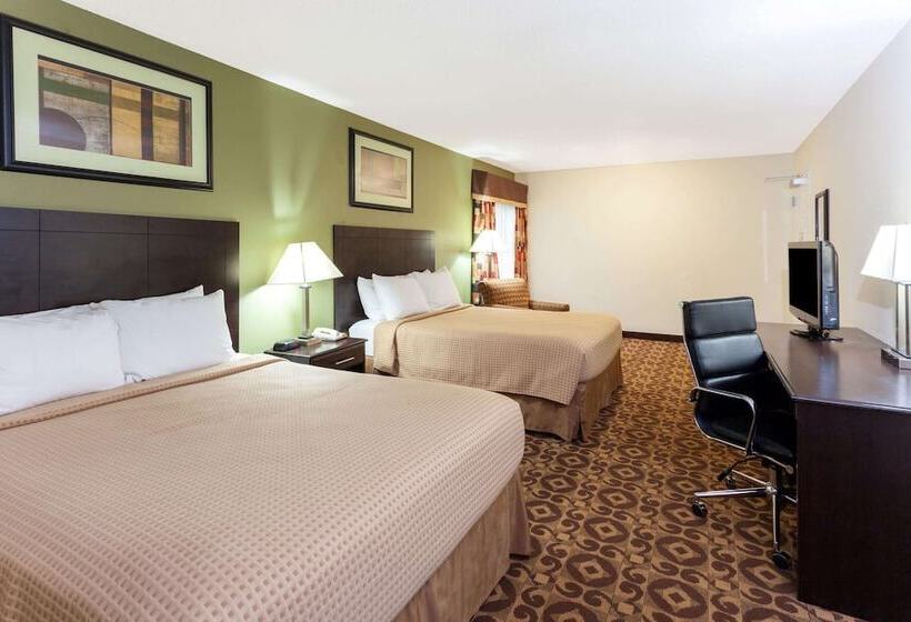 סוויטה דלוקס, Super 8 By Wyndham Decatur/dntn/atlanta Area