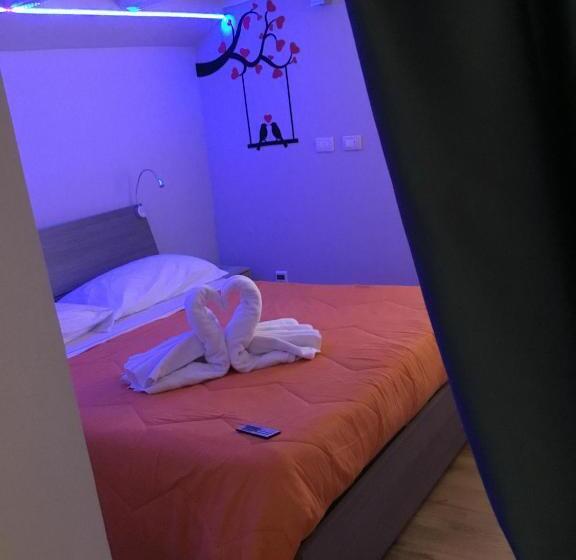 Стандартный Номер Кровать Кинг, New Arcobaleno Ossegna