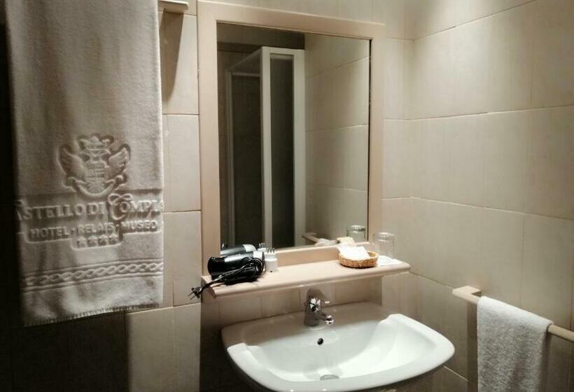 Номер Superior, Castello Di Compiano Hotel Relais Museum
