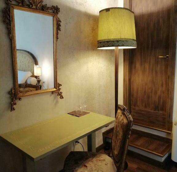 Номер Superior, Castello Di Compiano Hotel Relais Museum