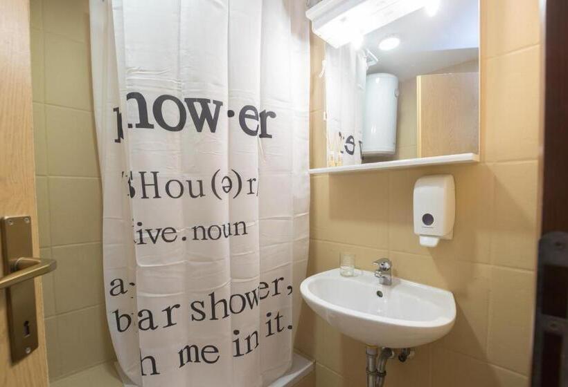 غرفة قياسية مطلة على الجبل, Aparthotel Roccia