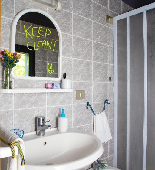 Семейный Номер, Lako Hostel
