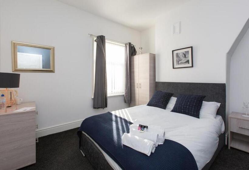 חדר סטנדרט חדר אמבטיה משותף, Townhouse @ Corporation Street Stoke
