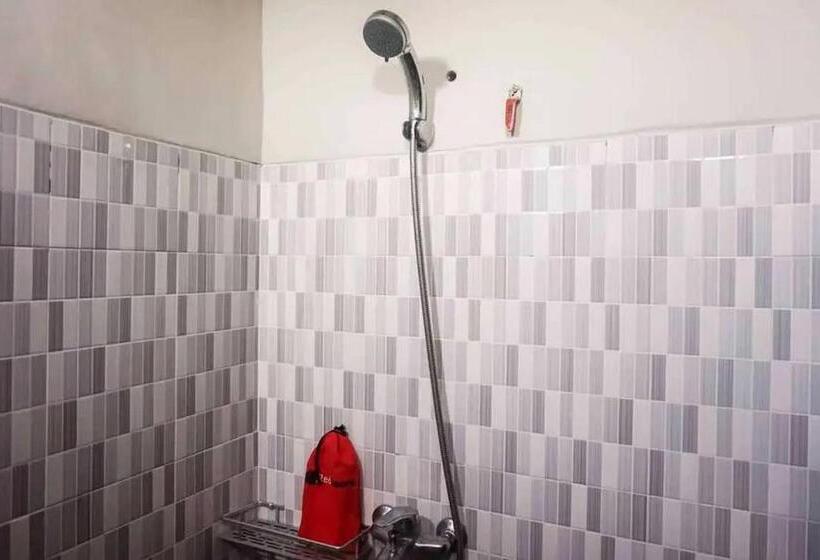 Номер Стандарт, Reddoorz Near Kampung Inggris Pare