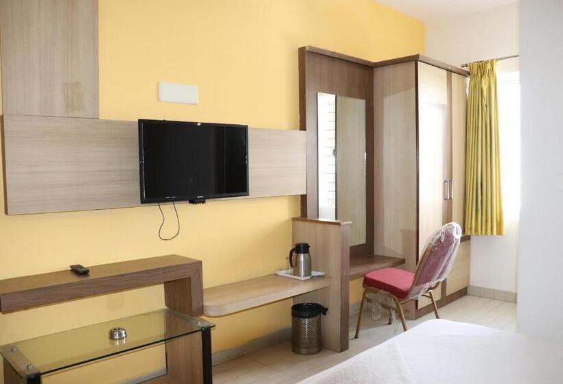 Номер Deluxe, Sri Vaari Residency
