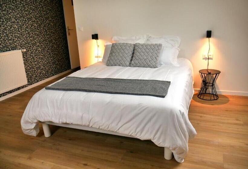 Трехместный Номер Deluxe, Kastellren   Rennes   Grand Parking Privé