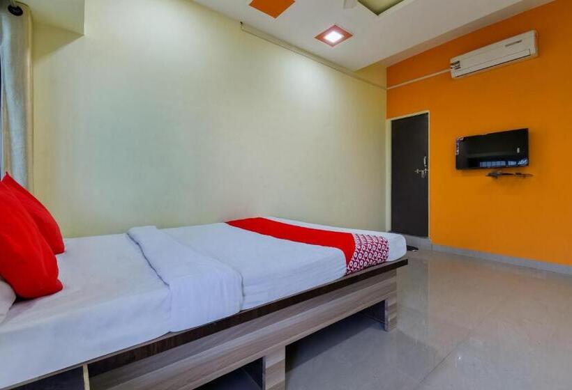 Трехместный Номер Классика, Oyo 75434  Everest Inn