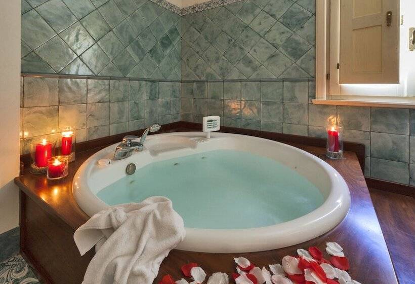 سوییت جونیور, Dimora Caiammari Luxury Hotel & Spa