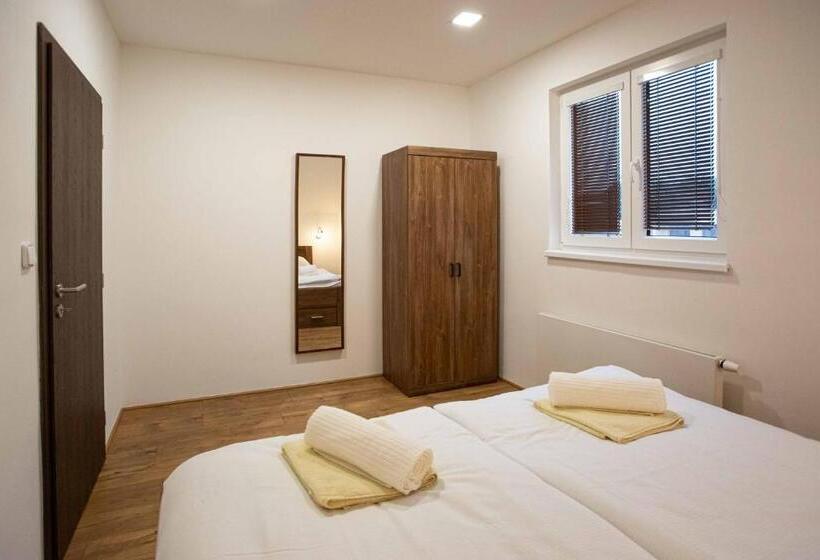 ２ベッドルームアパートメント, Apartmány U Solišů
