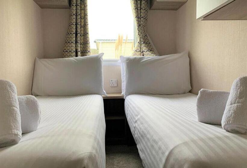 Дом 4 Спальни, Praa Sands Holiday Park