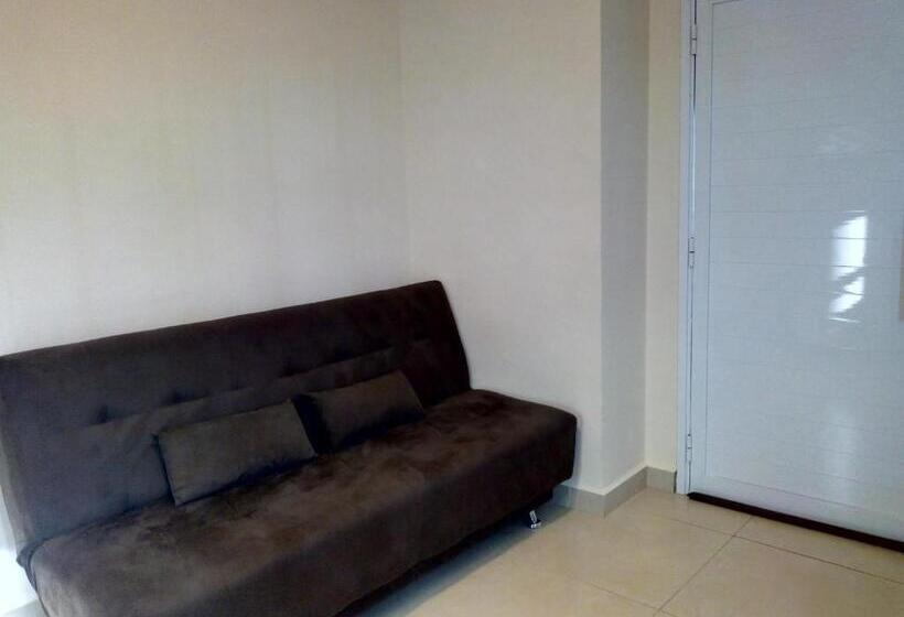 آپارتمان 1 خوابه همکف, Vila Caluca