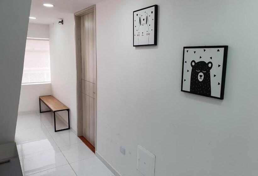 آپارتمان 3 خوابه, Homy Apartamentos #4   Corferias, Embassy, Airport, G12, Un, Agora