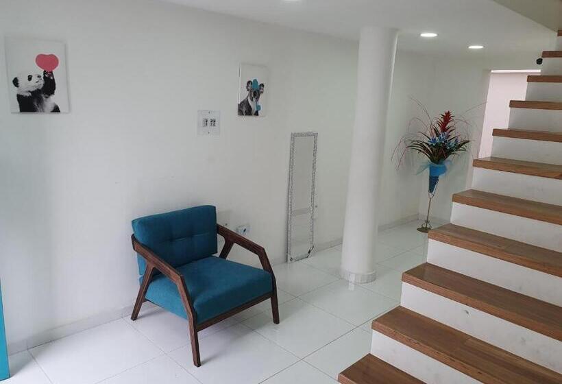 آپارتمان 3 خوابه, Homy Apartamentos #4   Corferias, Embassy, Airport, G12, Un, Agora