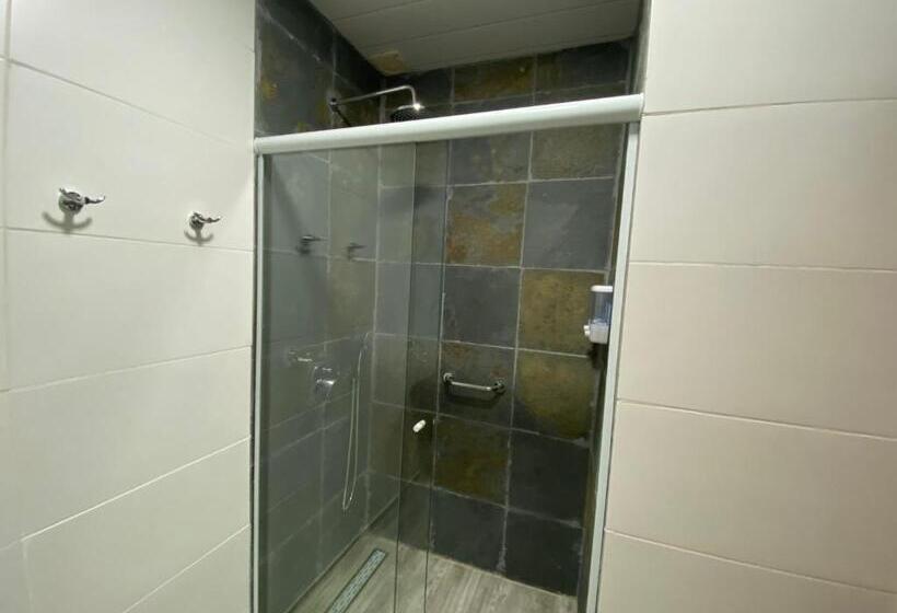اتاق لوکس, Piriápolis Hostel & Suites