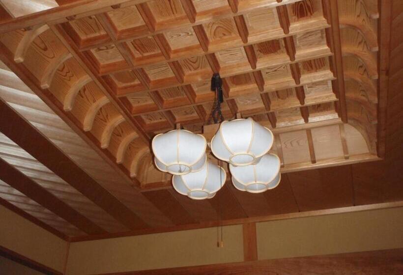Четырехместный Номер Стандарт, Guest House Warabi