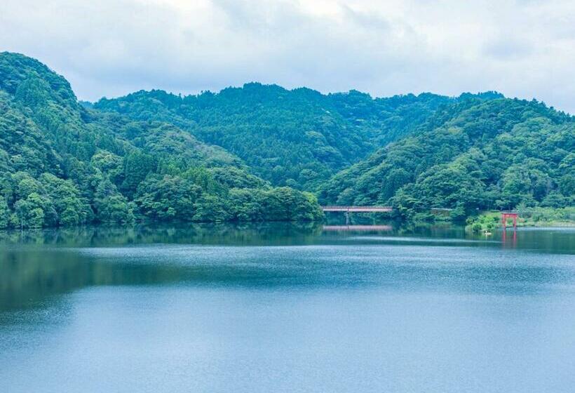 Номер Стандарт Вид на Озеро, Kameyama Onsen
