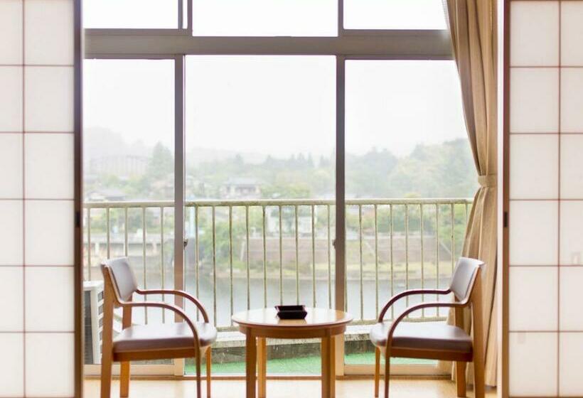 Семейный Номер Вид на Сад, Kameyama Onsen