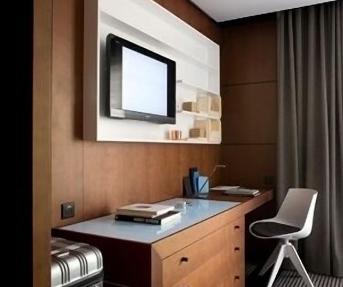 Номер Deluxe, La Pyramide  Maison Henriroux