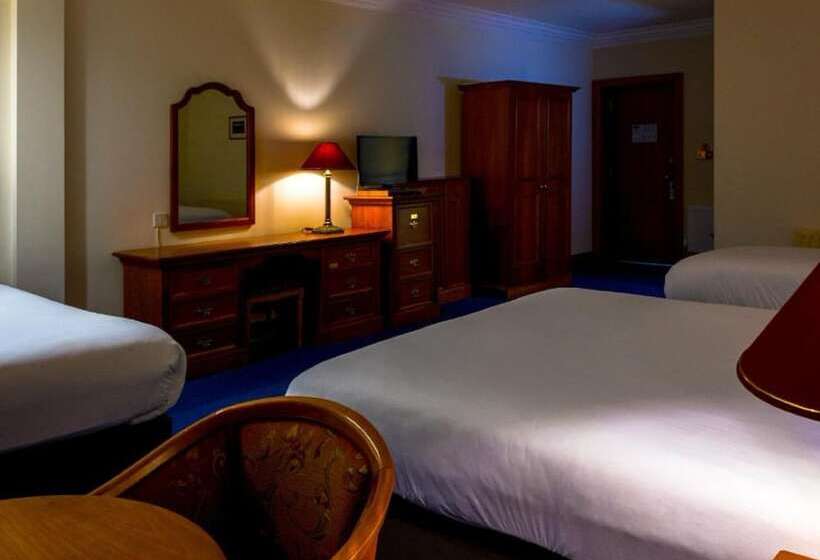Семейный Номер, Lady Gregory Hotel, Leisure Club & Beauty Rooms