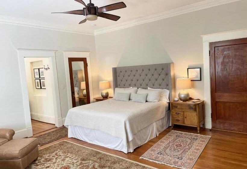 Номер Deluxe Кровать Кинг, Gillen House Bed And Breakfast