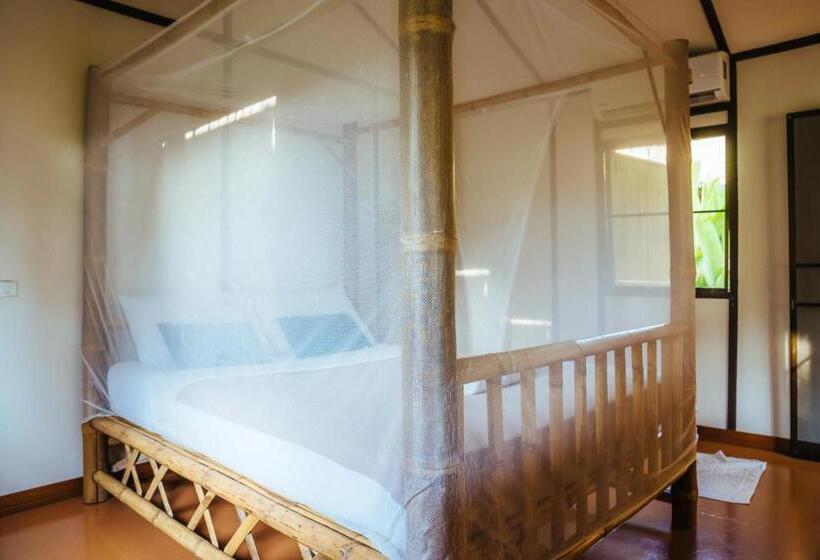 Бунгало Стандарт Вид на Сад, Orion Healing Centre
