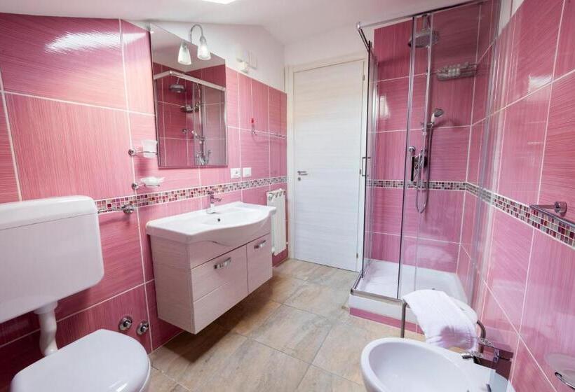 Apartamento 2 Quartos com Varanda, Le Camere Di Corte