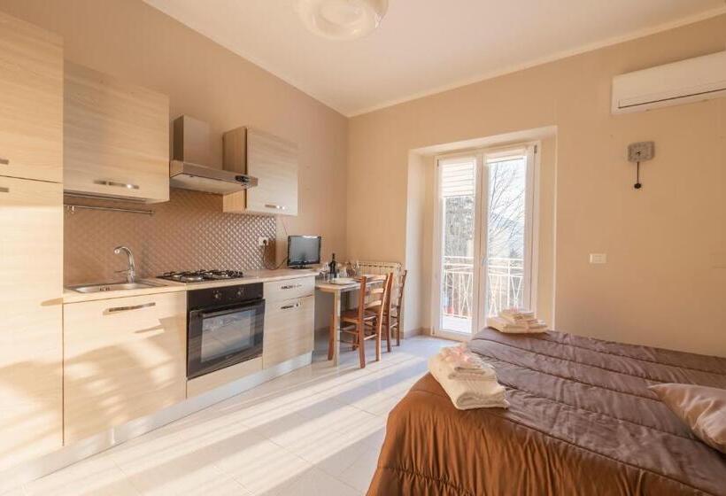 Apartamento 2 Quartos com Varanda, Le Camere Di Corte