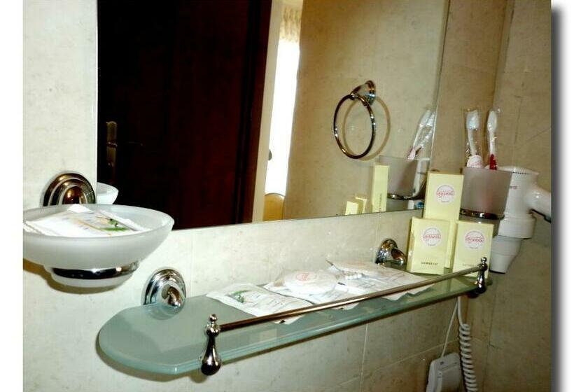 패밀리 룸, Volyn Hotel Ludmir