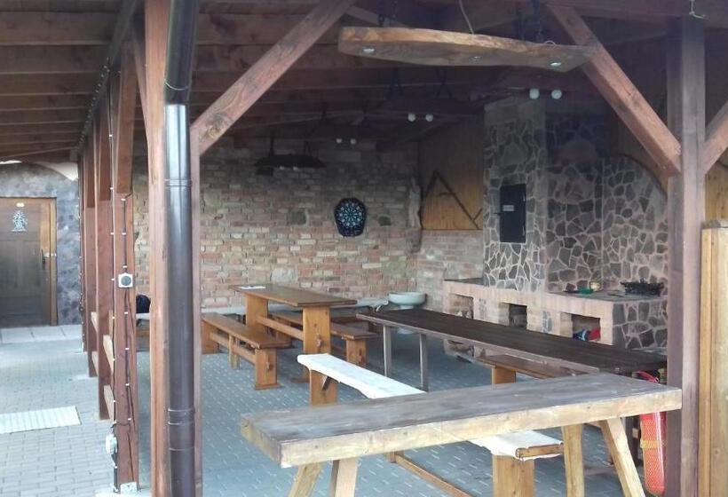 Дом 1 Спальня, Ubytování U Rybníka Bořetice