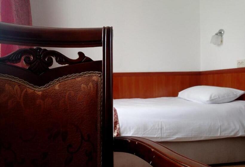 패밀리 룸, Volyn Hotel Ludmir