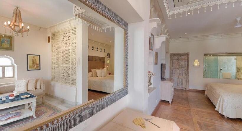 Люкс Вид на Бассейн, The Rawla Narlai   A Luxury Heritage Stay In Leopard Country