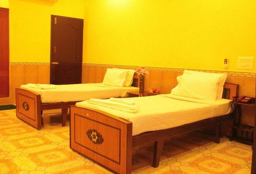 Дом 1 Спальня, Chettinaadu Narayana Inn